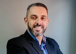 Corretor Matheus - Vieitez & Souza